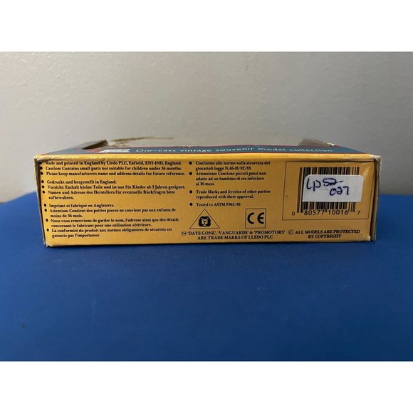 LLEDO - Diecast 1935 Morris Parcels van WWII Forces Sweethearts, Vera Lynn - Picture 8 of 8